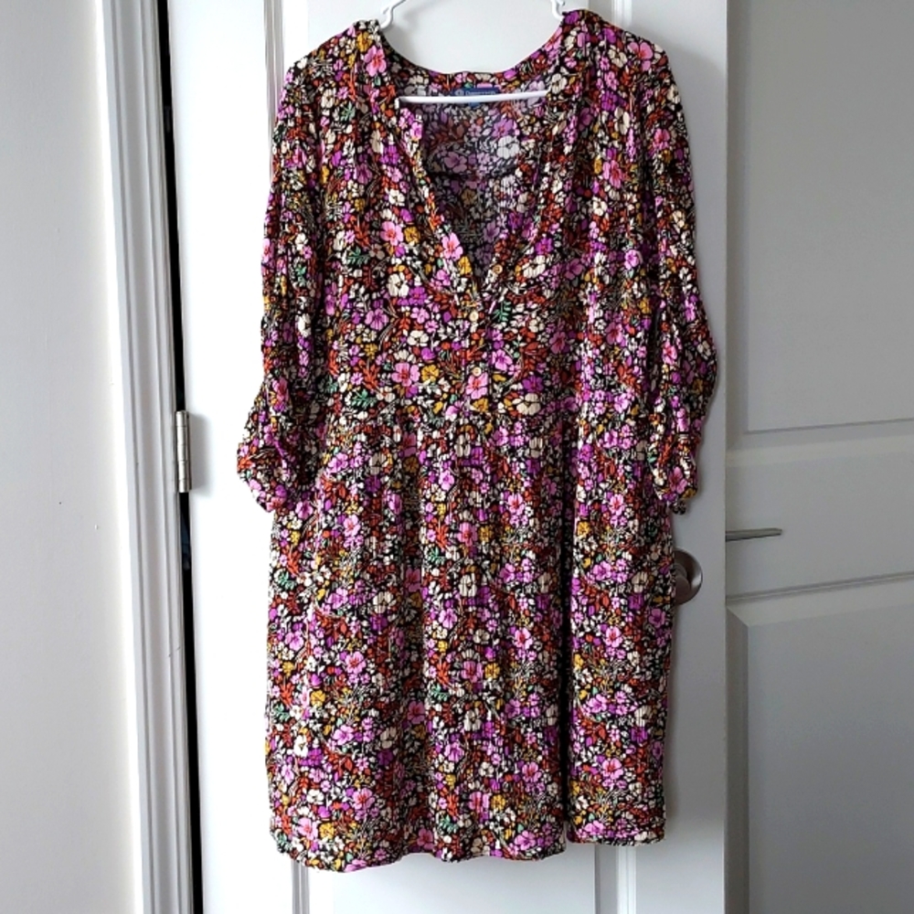 Democracy 3/4 sleeve half button-up dress top large colorful flower print